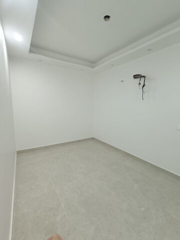 Room in 2 BHK Builder Floor at Malviya Nagar – for Rent