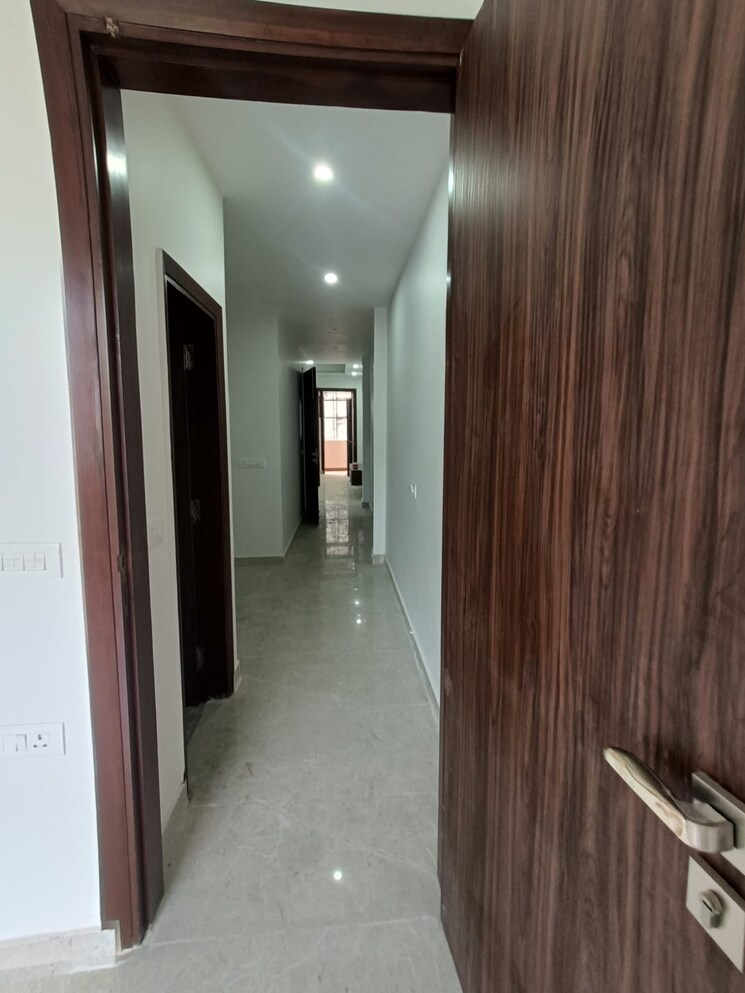 undefined, malviya nagar 2 Bedroom 100 Sq.Yd. Builder Floor In Malviya Nagar Delhi 9103613