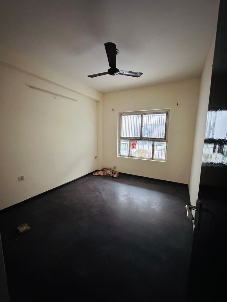 Room, bptp-park-elite-floors 4 Bedroom 250 Sq.Yd. Builder Floor In Sector 85 Faridabad 9103644