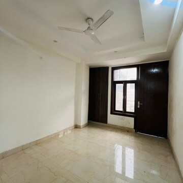 Room in 3 BHK Builder Floor at Chattarpur – for Sale