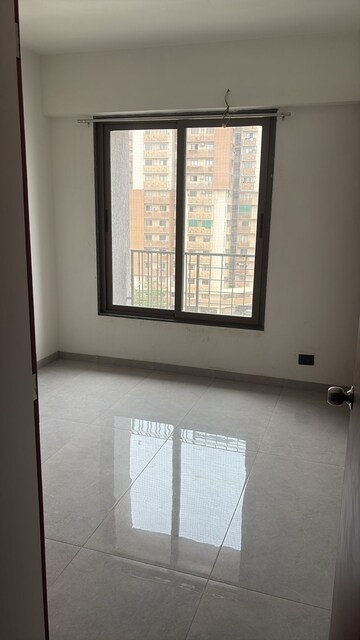 Room in 3 BHK Apartment at Shela – for Rent