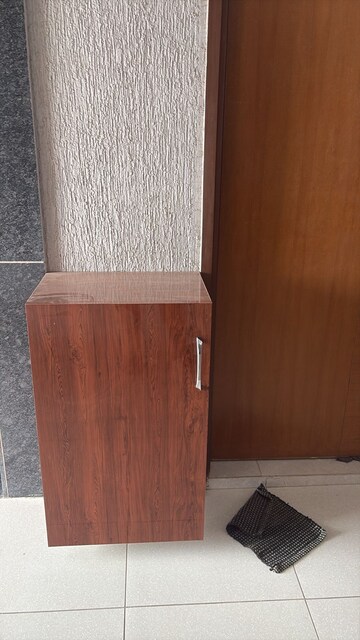 Furnished Amenities in 3 BHK Apartment at Shela – for Rent
