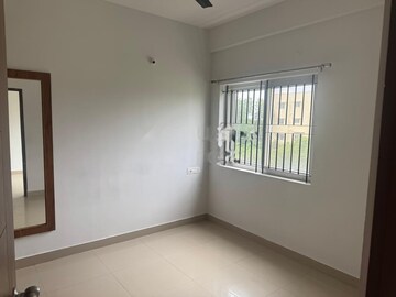Room in 2 BHK Apartment at Concorde Livingston, Kudlu – for Rent