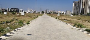  Plot For Sale in Kingwood Enclave, Wave City