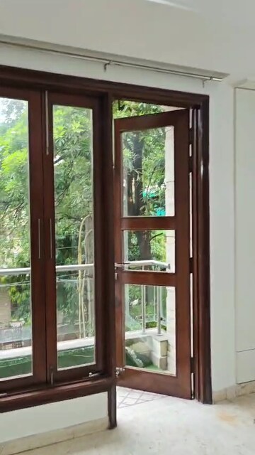 Room in 3 BHK Builder Floor at Malviya Nagar – for Rent