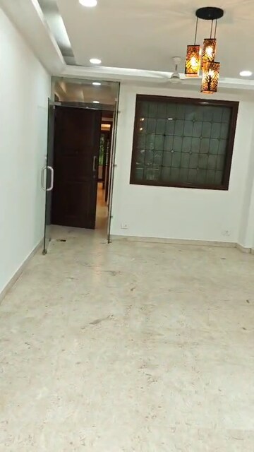 Room in 3 BHK Builder Floor at Malviya Nagar – for Rent