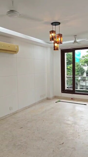 Room in 3 BHK Builder Floor at Malviya Nagar – for Rent