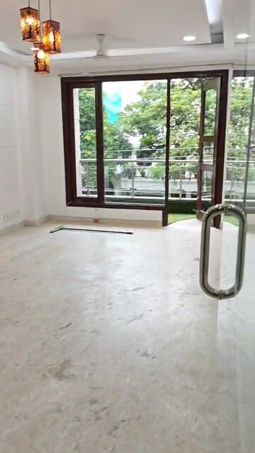 Room in 3 BHK Builder Floor at Malviya Nagar – for Rent