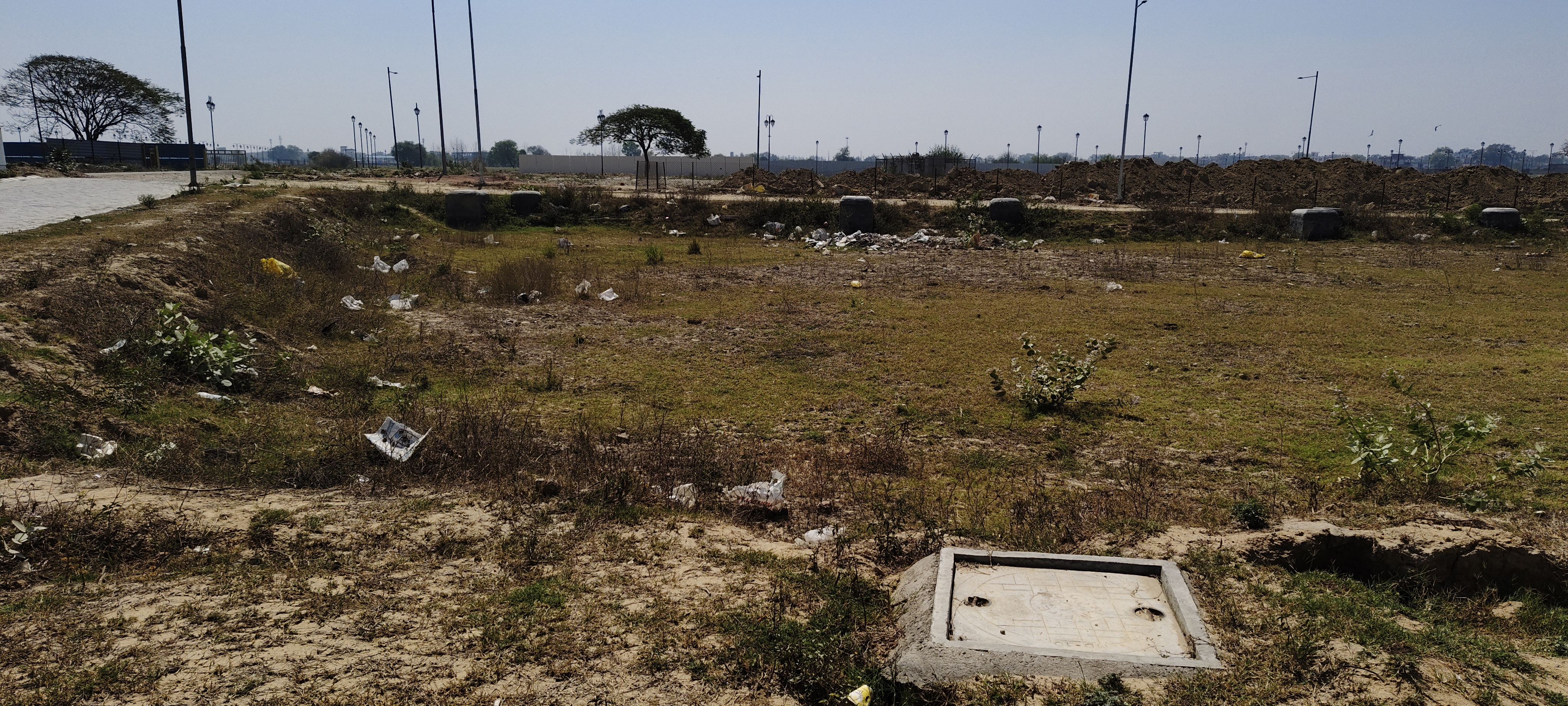 Plot For Sale in Kingwood Enclave