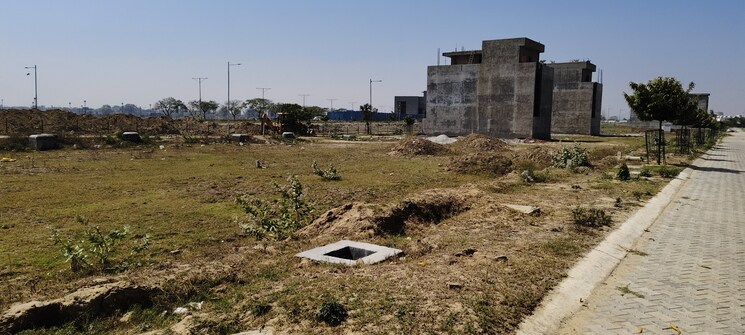 undefined, kingwood-enclave  288 Sq.Mt. Plot In Wave City Ghaziabad 9103689