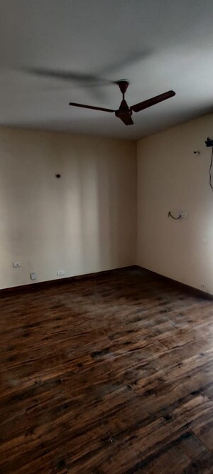 Room in 3 BHK Apartment at Puri Pranayam, Sector 82 – for Sale