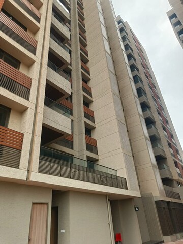 4 BHK Apartment – Exterior View View at Shela - for Rent