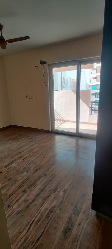Room in 3 BHK Apartment at Puri Pranayam, Sector 82 – for Sale