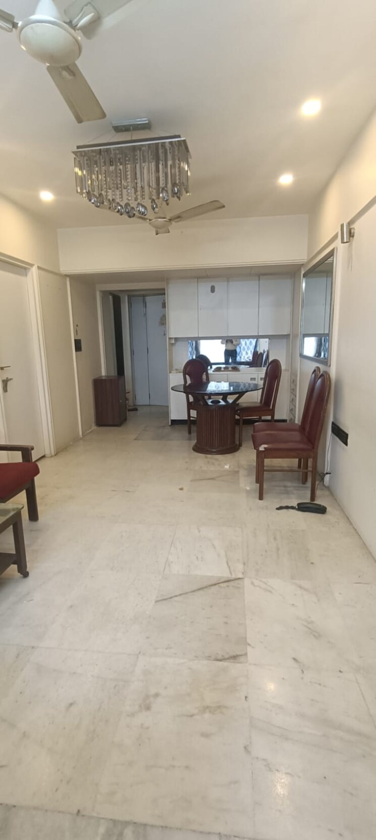  Parking, reputed-hrishikesh-apartment 1 Bedroom 535 Sq.Ft. Apartment In Prabhadevi Mumbai 9103702