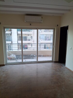 Room in 3 BHK Apartment at RPS Savana, Sector 88 – for Sale