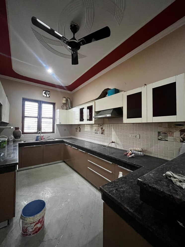 Kitchen, sector 46 3 Bedroom 2500 Sq.Ft. Builder Floor In Sector 46 Gurgaon 9103718