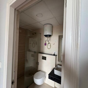 Bathroom in 2.5 BHK Builder Floor at JMS The Pearl, Sector 95 – for Sale