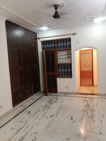 Living Room in 3 BHK Builder Floor at Sector 21c – for Rent