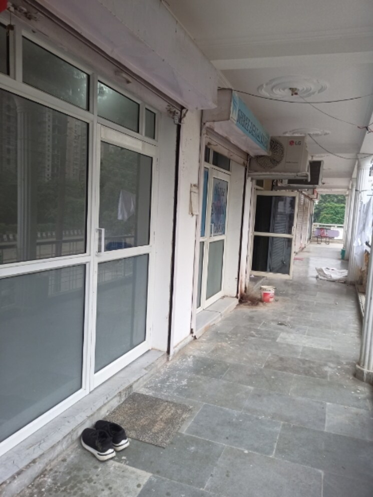  Parking, sikka-kaamna-greens Commercial Shop 150 Sq.Ft. In Sector 143a Noida Noida 9103787