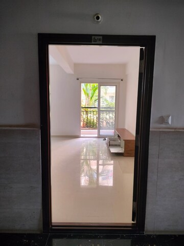 Room in 2 BHK Apartment at NR Windgates, Thanisandra Main Road – for Rent