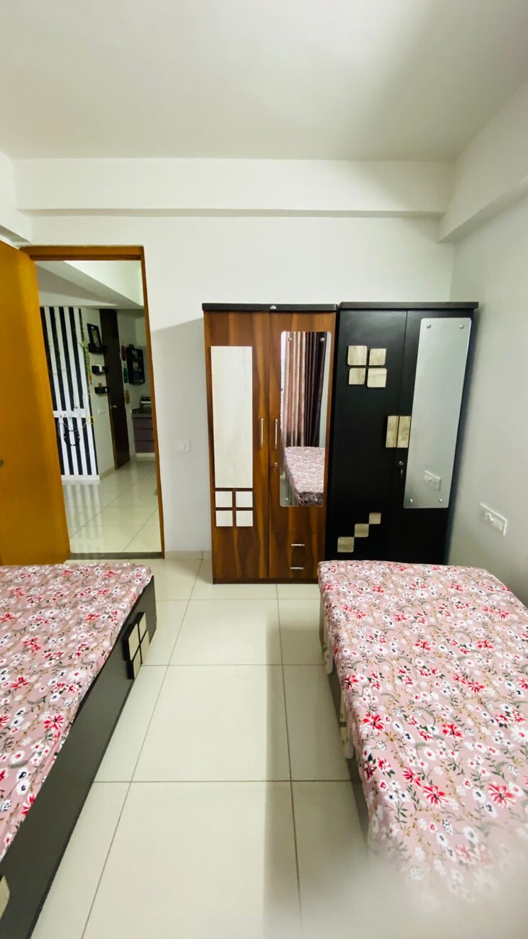 Bedroom, aaryan-aaviskaar 2 Bedroom 1230 Sq.Ft. Apartment In Shela Ahmedabad 9103796