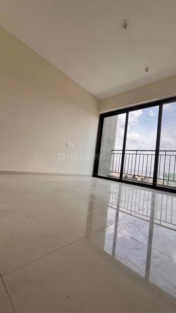 3 BHK Apartment For Rent in Mantra Mesmer, Keshav Nagar