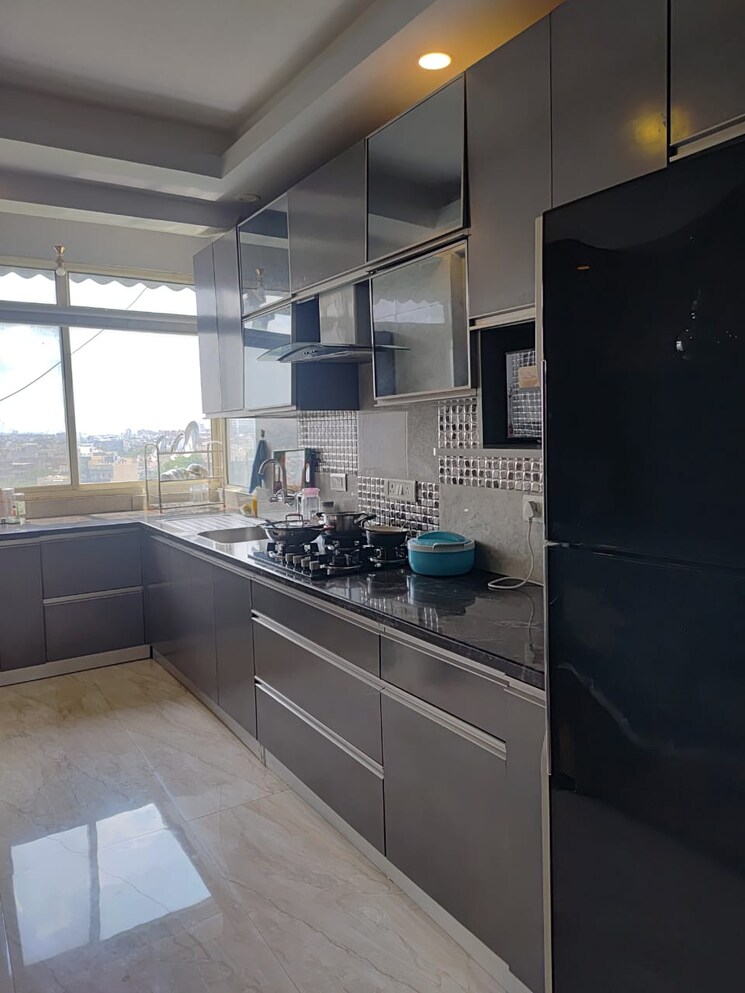 Kitchen, dlf-city-phase-iv 3.5 Bedroom 2500 Sq.Ft. Builder Floor In Dlf Phase iv Gurgaon 9103837