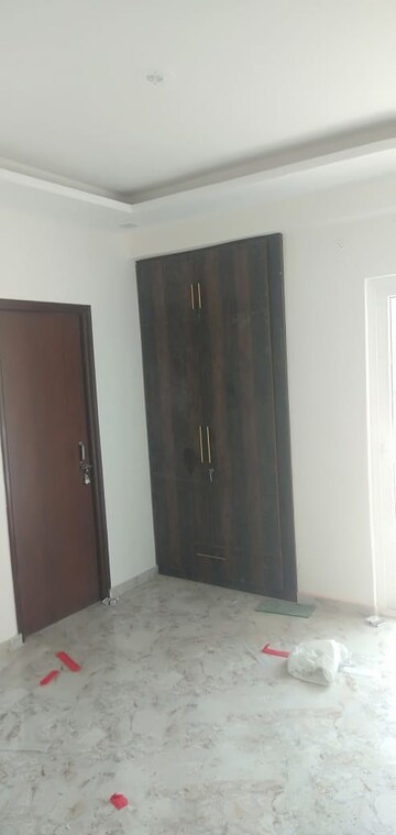 Room in 1 BHK Independent House at Gomti Nagar – for Rent