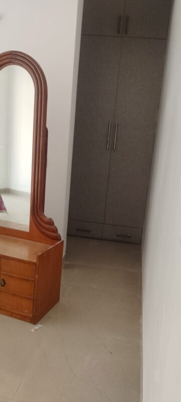 Furnished Amenities in 3.5 BHK Apartment at Puri Pranayam, Sector 82 – for Rent