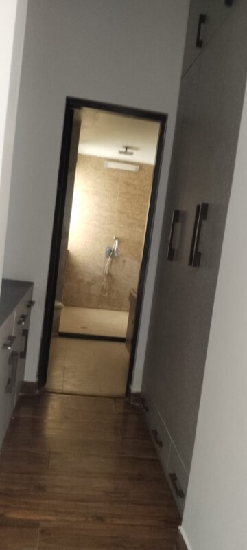 Furnished Amenities in 3.5 BHK Apartment at Puri Pranayam, Sector 82 – for Rent
