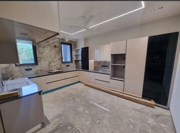 Kitchen in 4 BHK Builder Floor at Ansal Sushant Shopping Arcade, Sector 27 – for Rent
