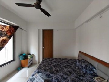 Bedroom in 3 BHK Apartment at Shela – for Rent