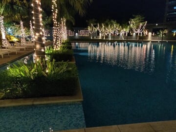 Swimming Pool in 4 BHK Apartment at Lodha Fiorenza, Goregaon East – for Sale
