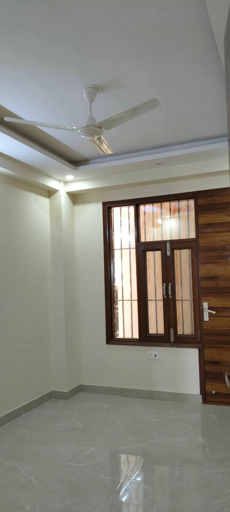 Room, rwa-tomar-colony 3 Bedroom 900 Sq.Ft. Builder Floor In Mukundpur Delhi 9103914