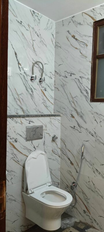 Attached Bathroom in 3 BHK Builder Floor at RWA Tomar Colony, Mukundpur – for Sale