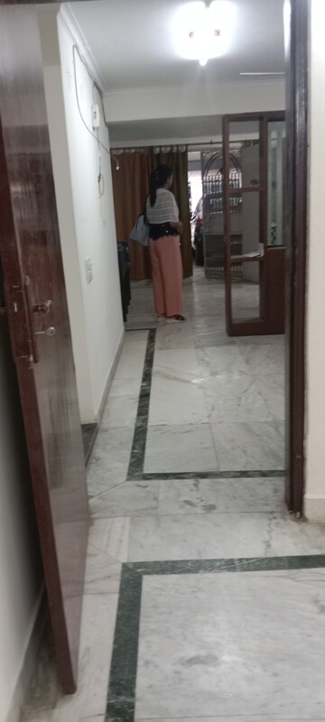 Building Lobby in 1 BHK Builder Floor at Saket – for Rent
