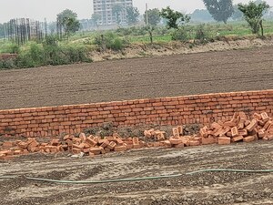  Plot For Sale in Wave City, Wave City