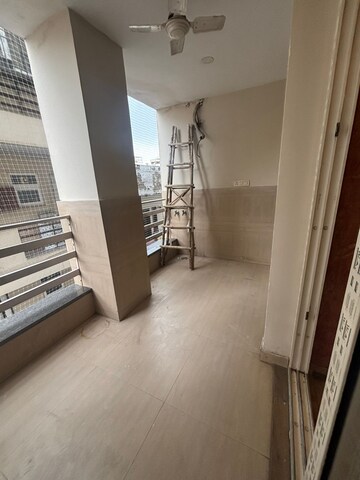 Staircase in 4 BHK Builder Floor at DLF Qerwa, Sector 28 – for Rent