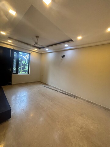 Room in 4 BHK Builder Floor at DLF Qerwa, Sector 28 – for Rent