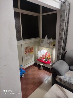 Room in 4 BHK Apartment at Amrapali Crystal Homes, Sector 76 – for Sale