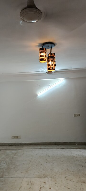 Room in 2 BHK Builder Floor at Saket – for Sale