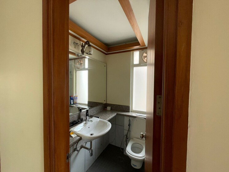 Bathroom, anant-raj-ashok-estate 3 Bedroom 1800 Sq.Ft. Builder Floor In Sector 63a Gurgaon 9103972