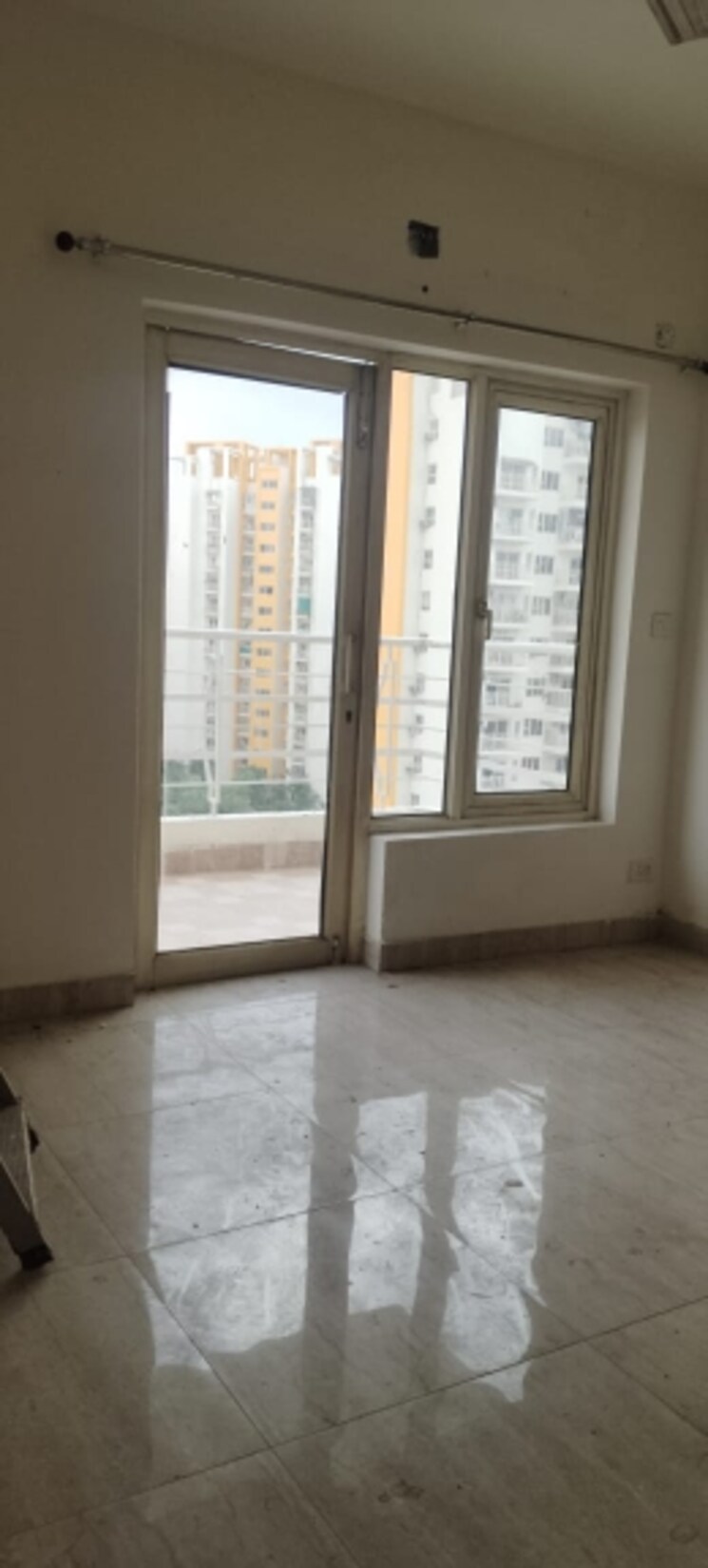 Room, spr-imperial-estate 3.5 Bedroom 2137 Sq.Ft. Apartment In Sector 82 Faridabad 9103988