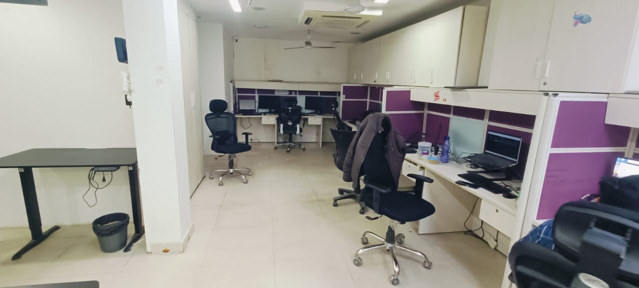 Office Space For Rent in Gautam Nagar