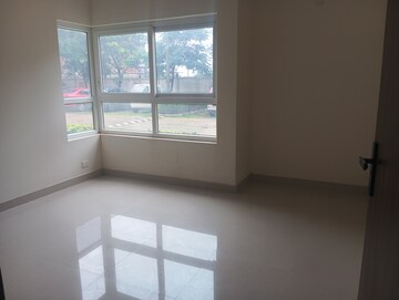 Room in 3 BHK Apartment at Adani M2K Oyster Grande, Sector 102 – for Sale