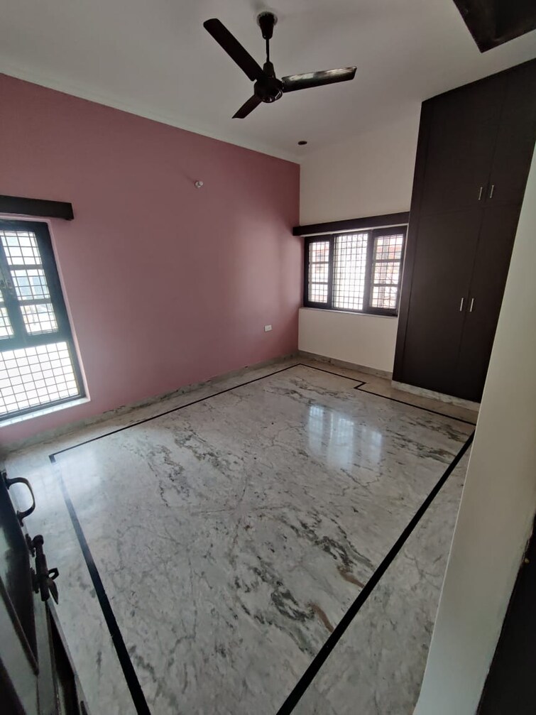 Cover Image, gms road 3 Bedroom 2300 Sq.Ft. Builder Floor In Gms Road Dehradun 9104003
