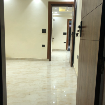 Room in 2 BHK Apartment at Palm Residency Chhatarpur, Rajpur Khurd Extension – for Rent