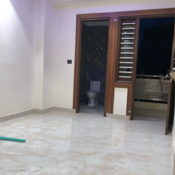 Room in 2 BHK Apartment at Palm Residency Chhatarpur, Rajpur Khurd Extension – for Rent