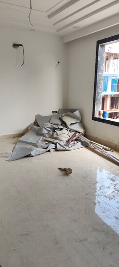 3 BHK + Servant Room Builder Floor For Sale in Ansal API Versalia