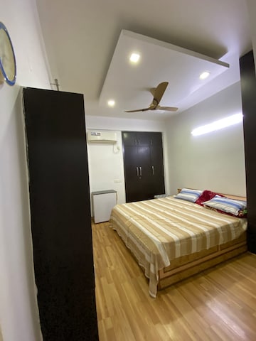 Bedroom in 3 BHK Apartment at Supertech Cape Town, Sector 74 – for Rent